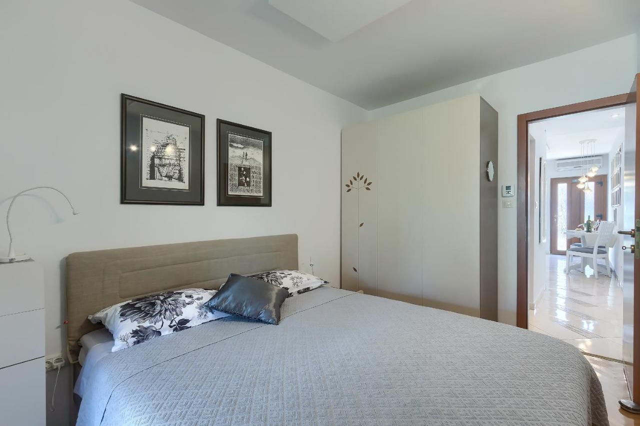 Apartment Palm View II 罗维尼 外观 照片