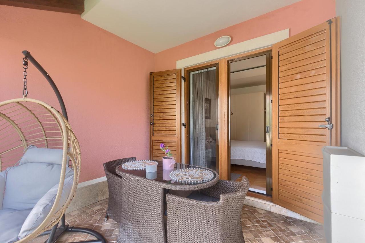 Apartment Palm View II 罗维尼 外观 照片